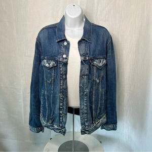 Levi’s Blue Distressed Denim Trucker Jean Jacket Size Medium